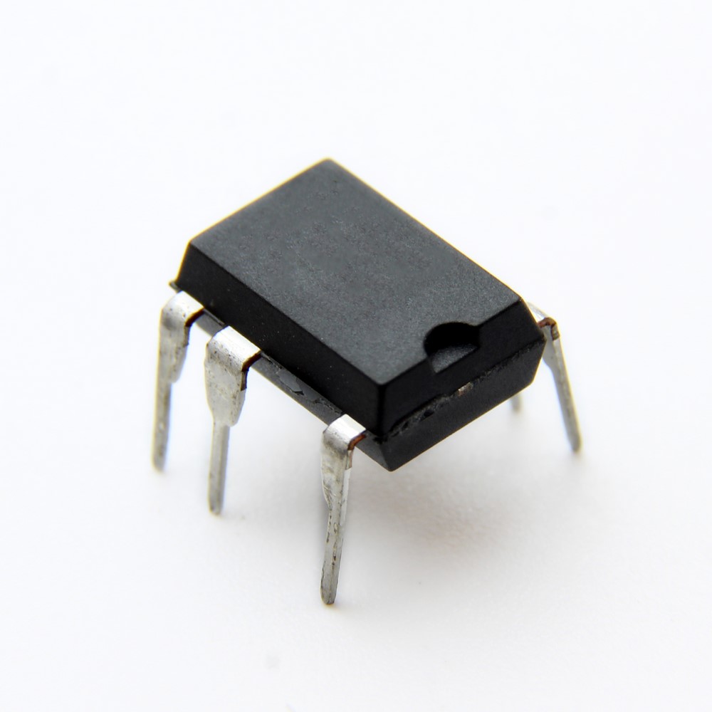 MT7813D